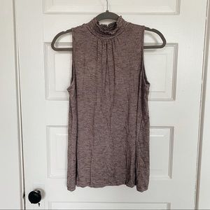 🤎Ruffle-Neck Tank Top🤎